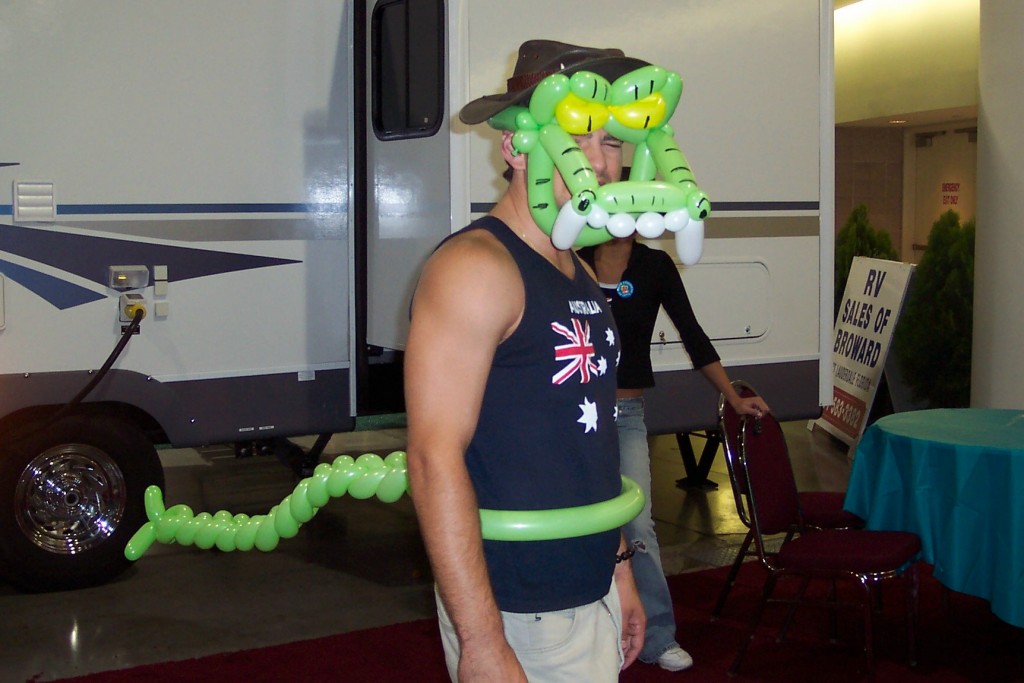balloonguy2020pics_gator20costume